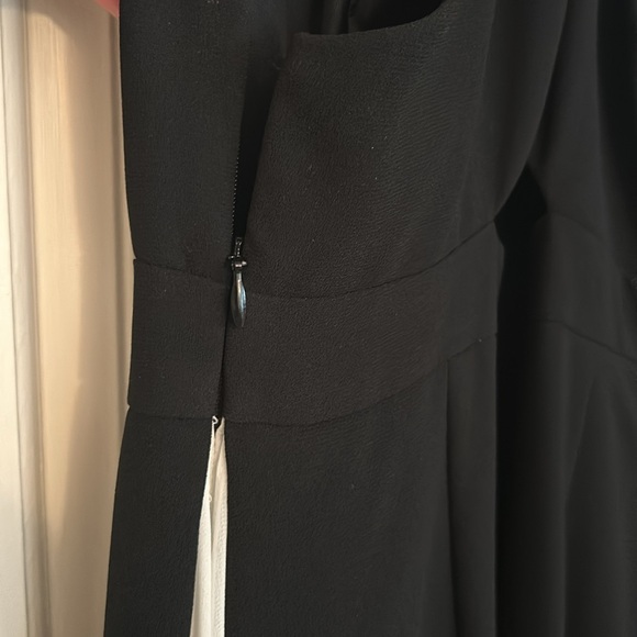 Jill by Jill Stuart Black and White V-neck Sleeveless Chiffon Gown Size 2 - Picture 6 of 6